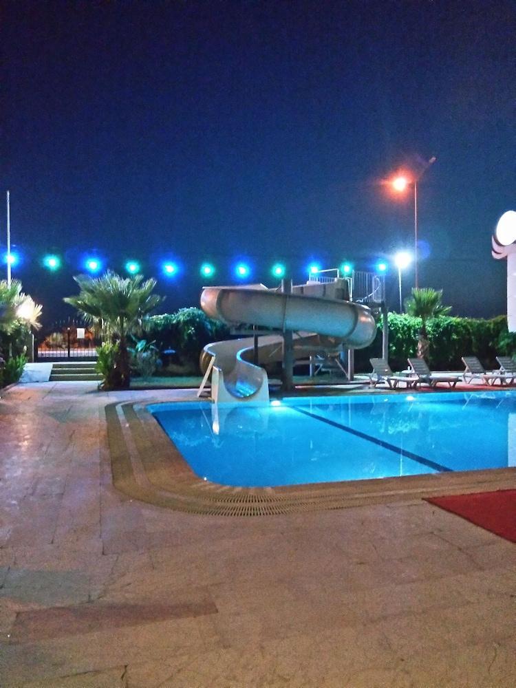 Mikado Hotel Mahmutlar Extérieur photo